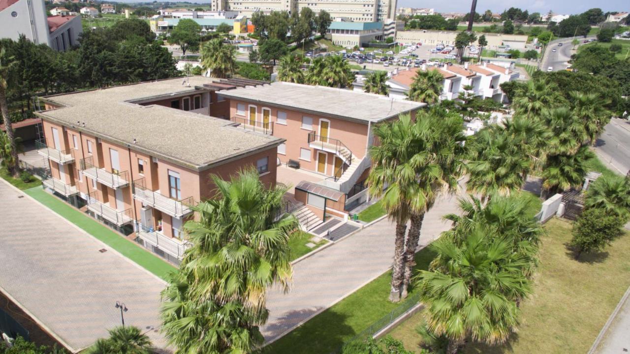 Residence Villaggio Del Sole Термоли Экстерьер фото